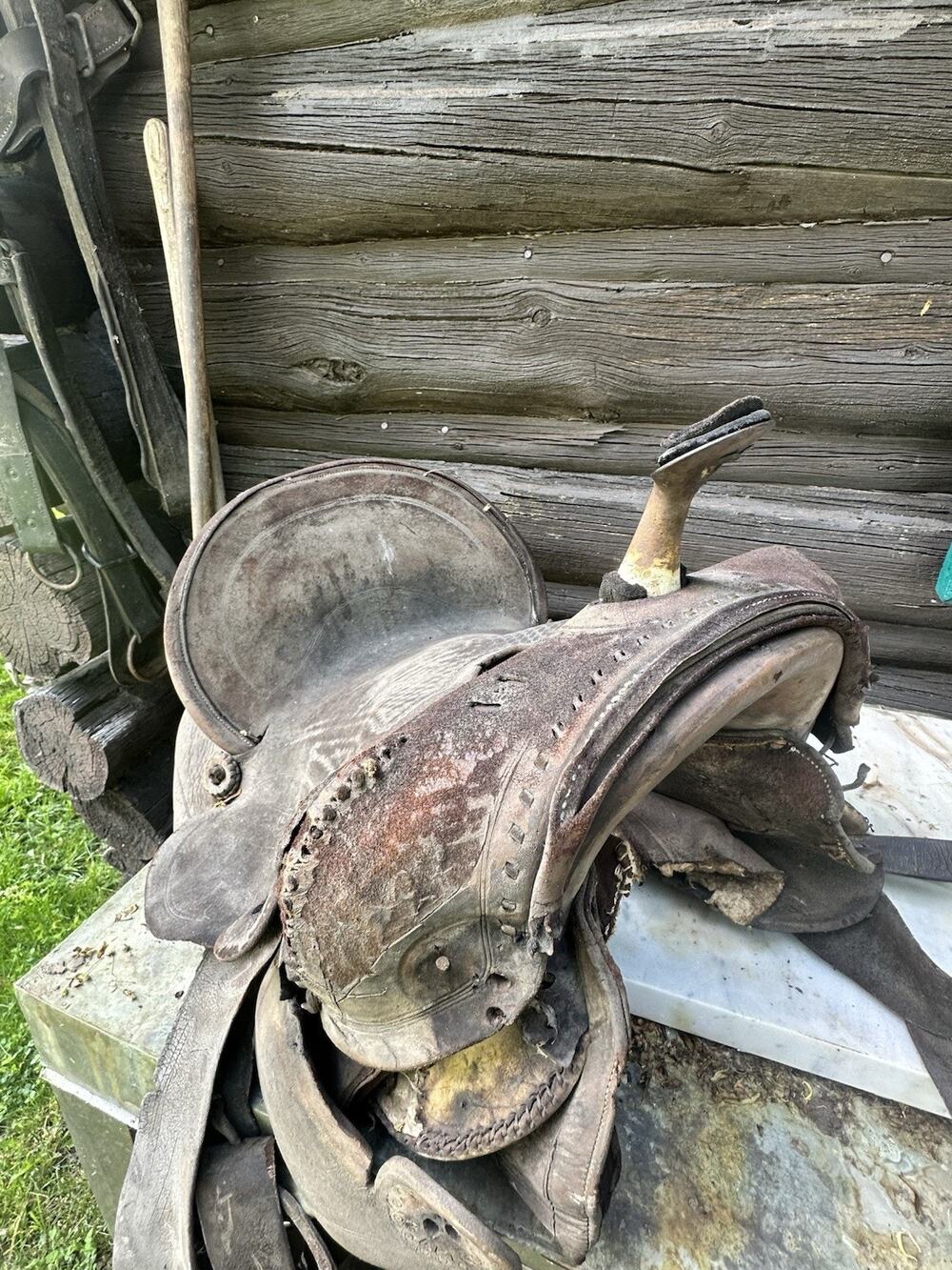 Vintage Western Saddle From Jackson Hole Wyoming Decoration Yellowstone GTNP